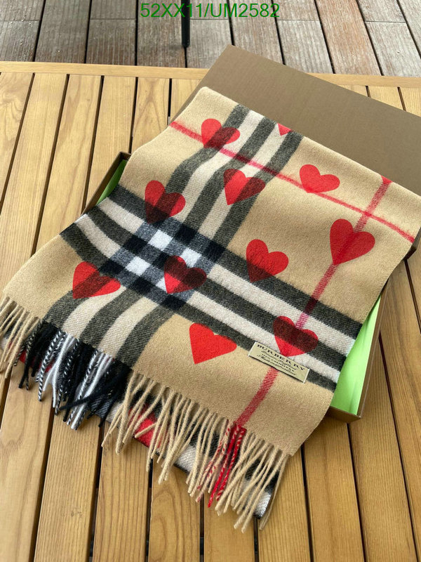 Burberry-Scarf Code: UM2582 $: 52USD