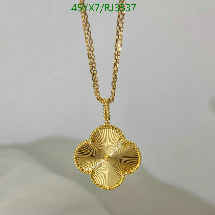 Van Cleef & Arpels-Jewelry Code: RJ3537 $: 45USD