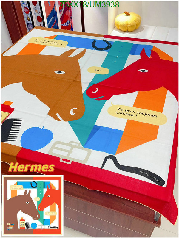 Hermes-Scarf Code: UM3938 $: 75USD
