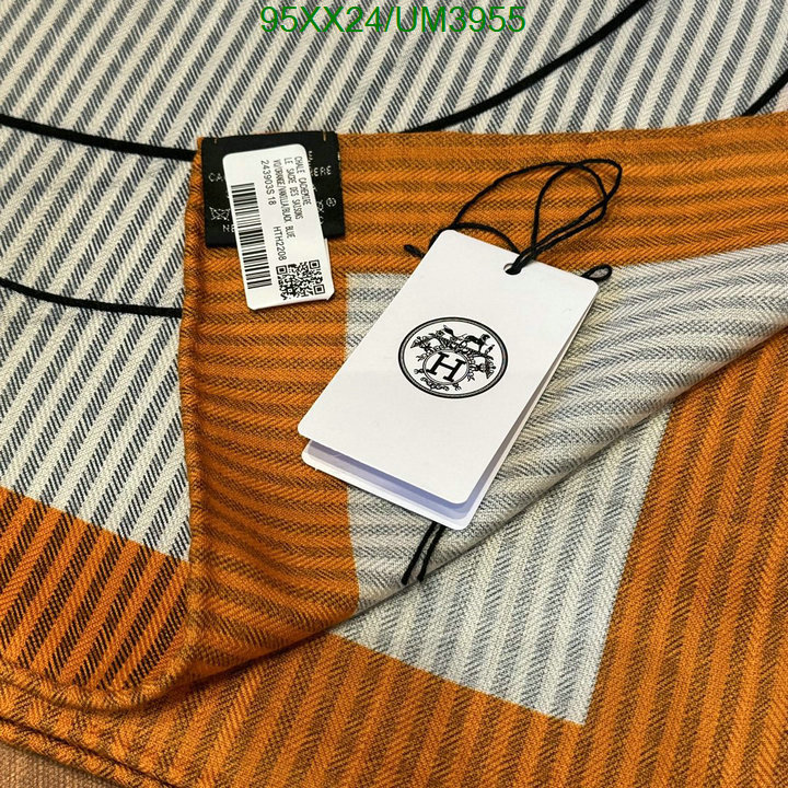 Hermes-Scarf Code: UM3955 $: 95USD