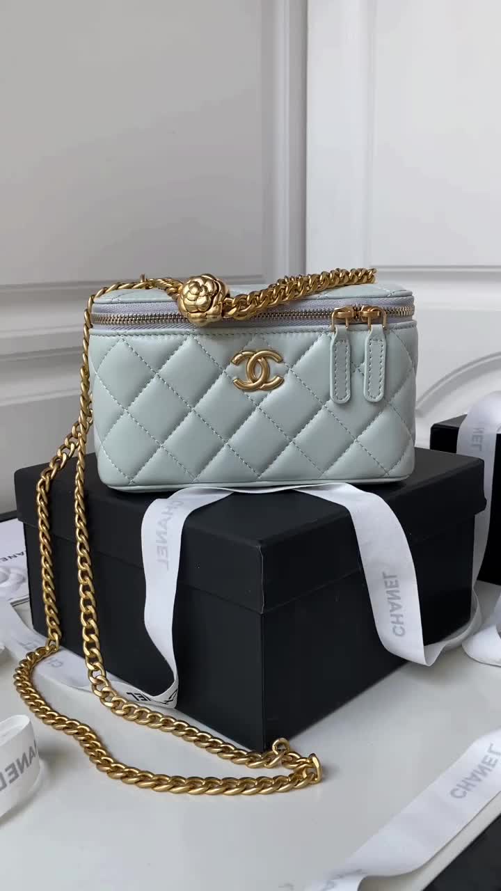 Chanel-Bag-Mirror Quality Code: UB3644 $: 189USD