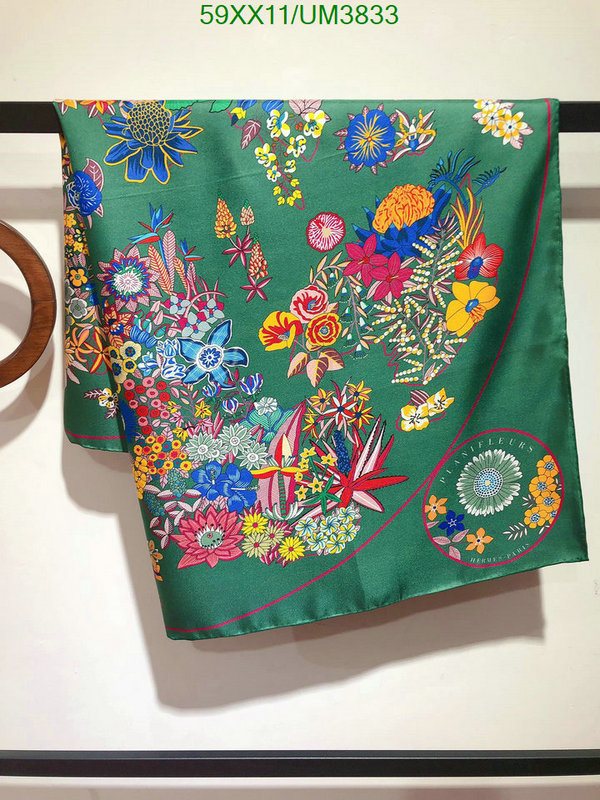 Hermes-Scarf Code: UM3833 $: 59USD