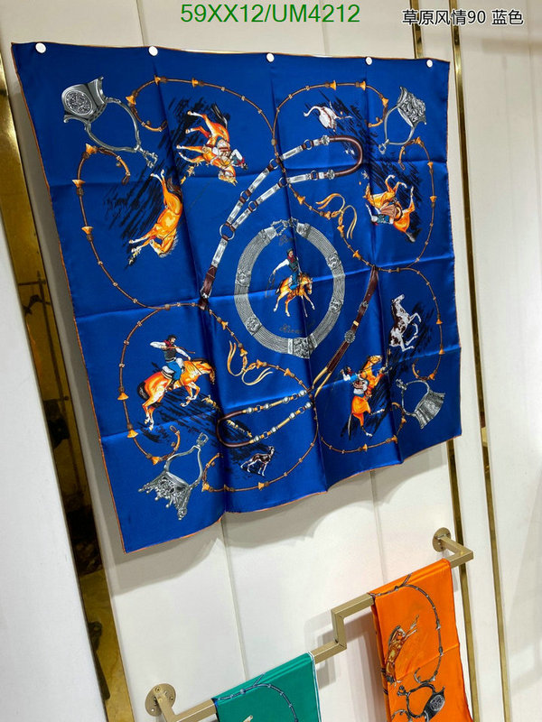 Hermes-Scarf Code: UM4212 $: 59USD