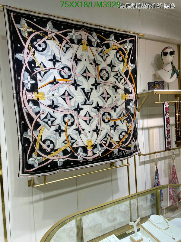 LV-Scarf Code: UM3928 $: 75USD