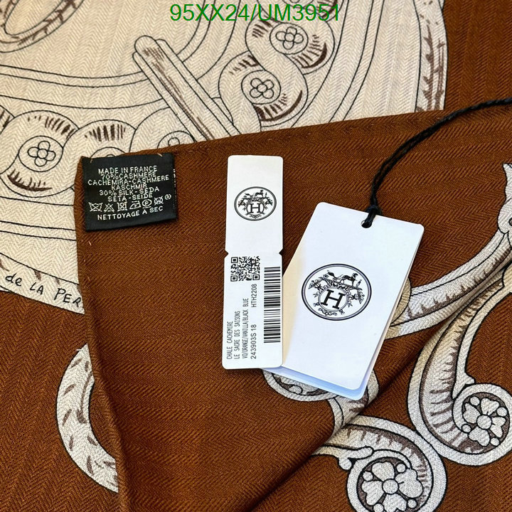 Hermes-Scarf Code: UM3951 $: 95USD