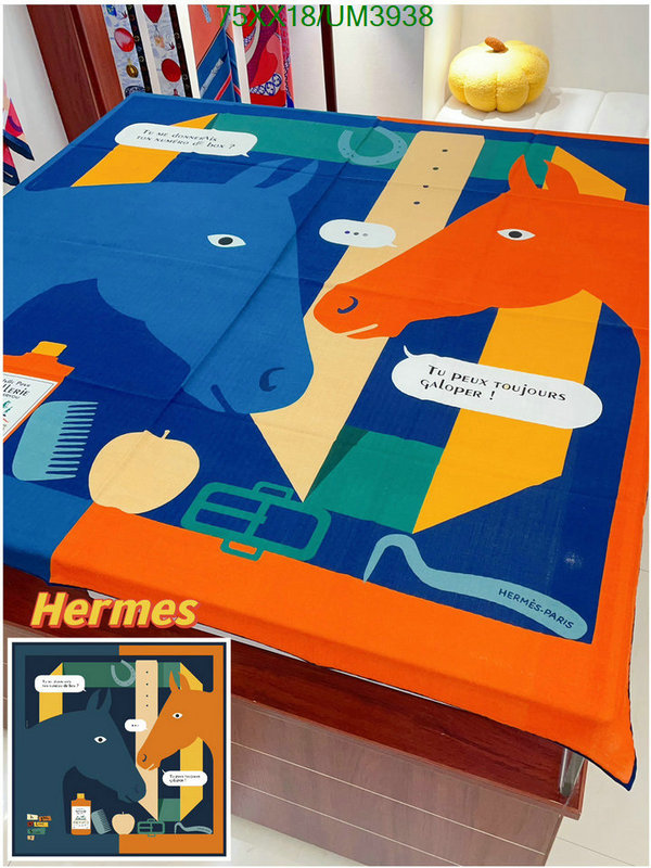 Hermes-Scarf Code: UM3938 $: 75USD