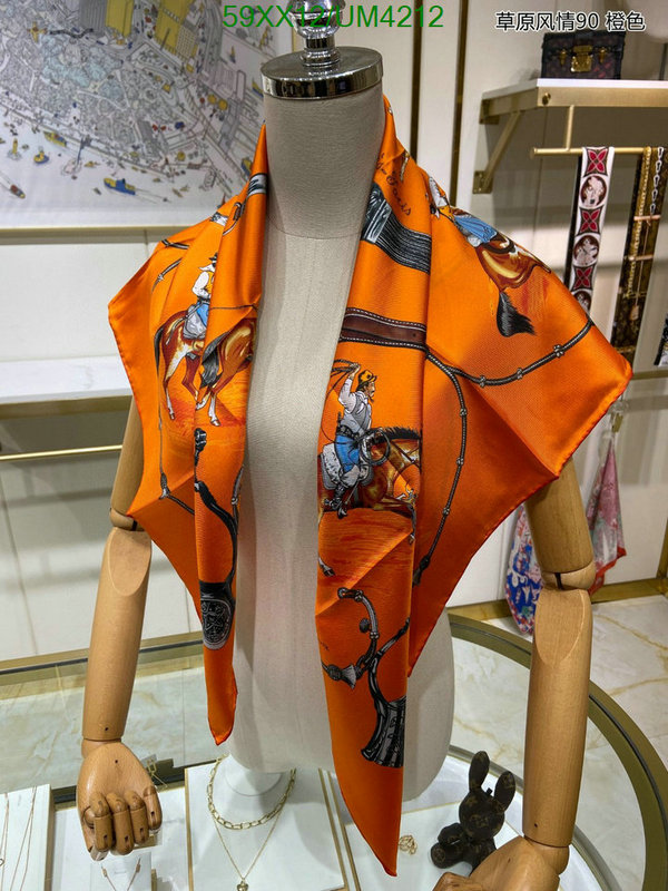 Hermes-Scarf Code: UM4212 $: 59USD