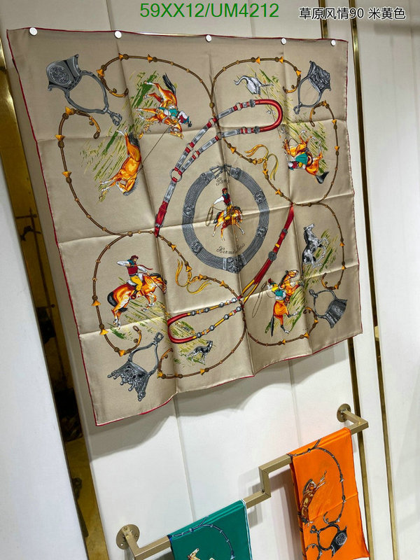 Hermes-Scarf Code: UM4212 $: 59USD