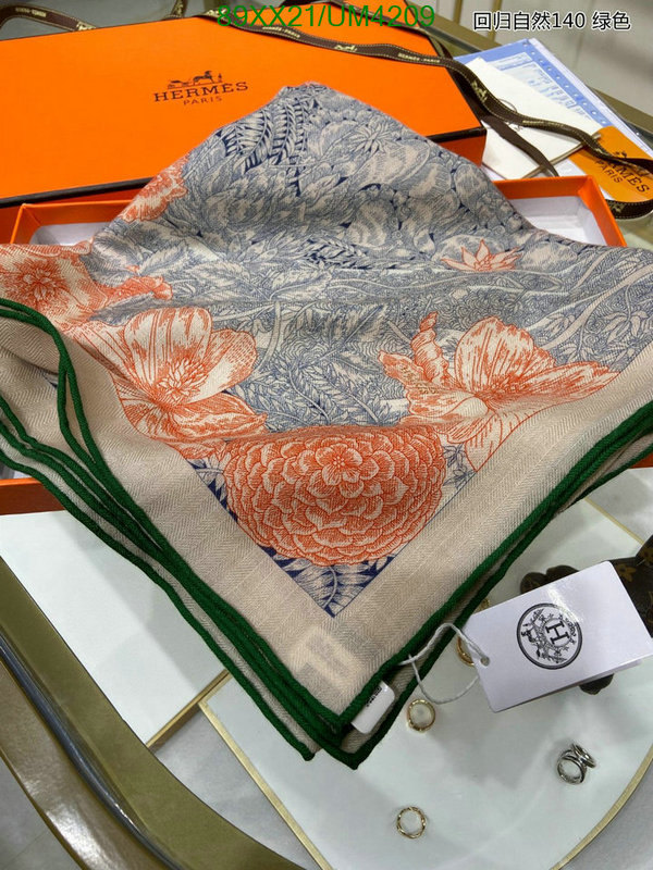 Hermes-Scarf Code: UM4209 $: 89USD