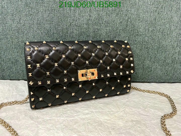 Valentino-Bag-Mirror Quality Code: UB5891 $: 219USD