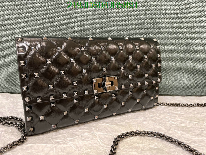 Valentino-Bag-Mirror Quality Code: UB5891 $: 219USD