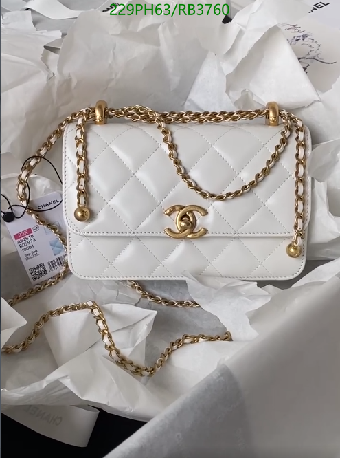 Chanel-Bag-Mirror Quality Code: RB3760 $: 229USD