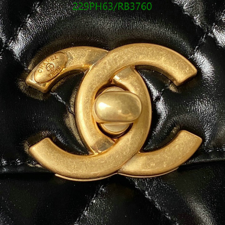 Chanel-Bag-Mirror Quality Code: RB3760 $: 229USD