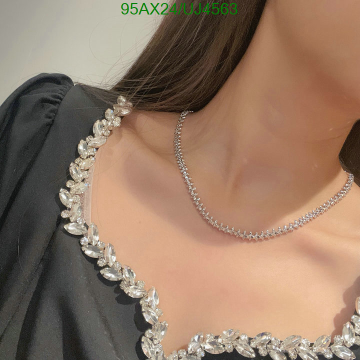 Cartier-Jewelry Code: UJ4563 $: 95USD