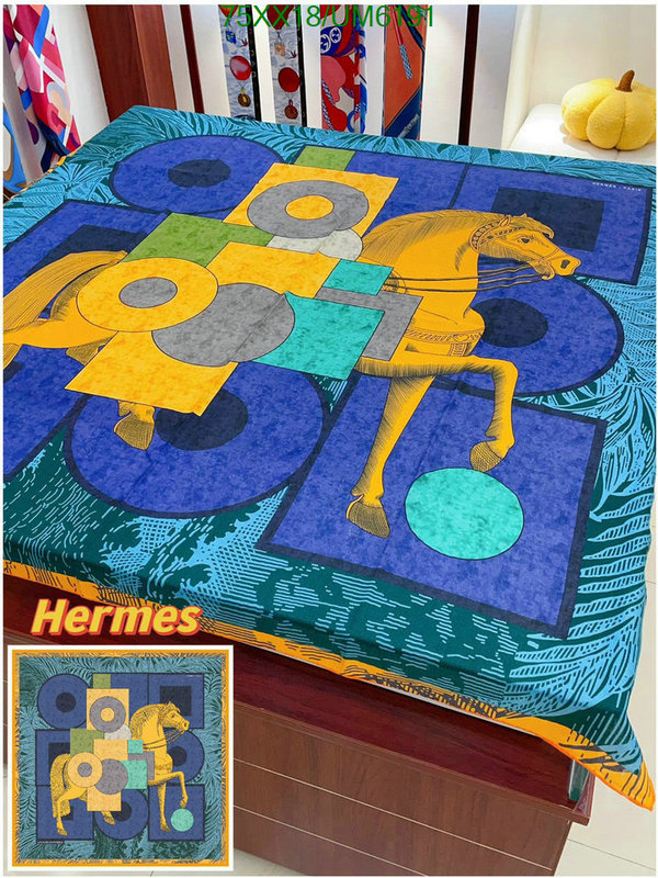 Hermes-Scarf Code: UM6191 $: 75USD