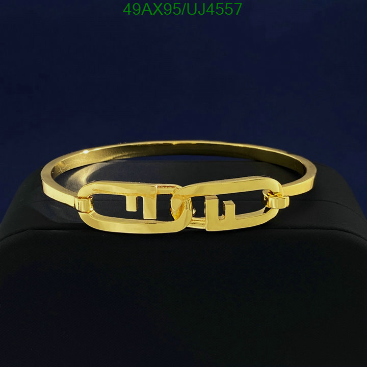 Fendi-Jewelry Code: UJ4557