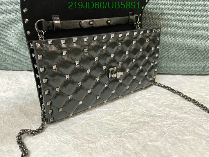 Valentino-Bag-Mirror Quality Code: UB5891 $: 219USD