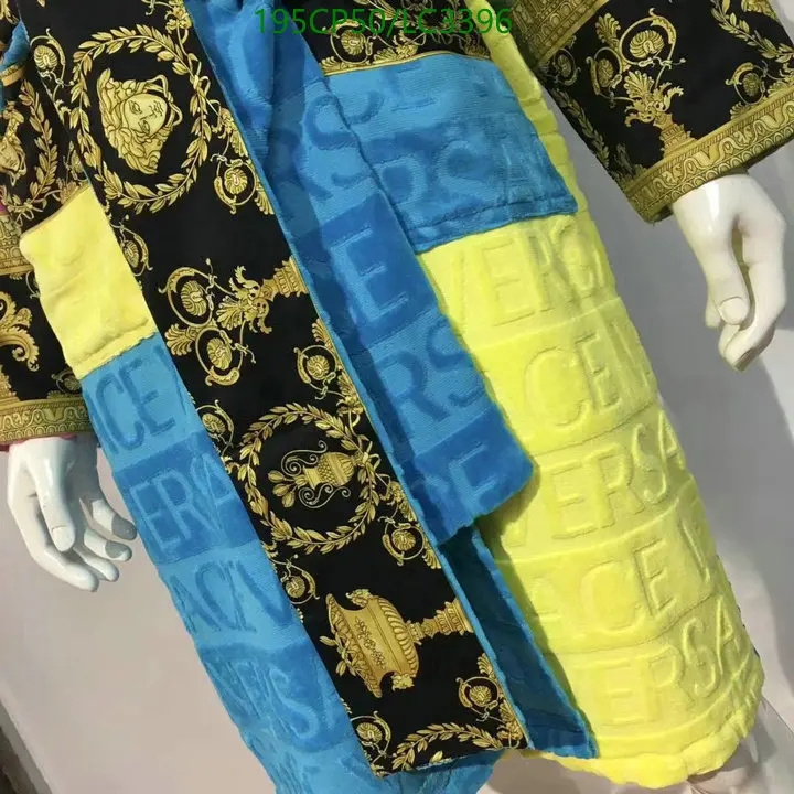 Versace-Clothing Code: LC3396