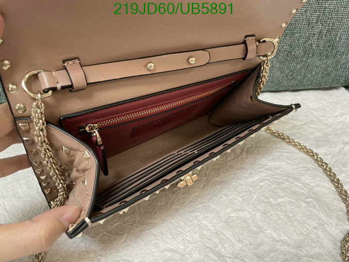 Valentino-Bag-Mirror Quality Code: UB5891 $: 219USD