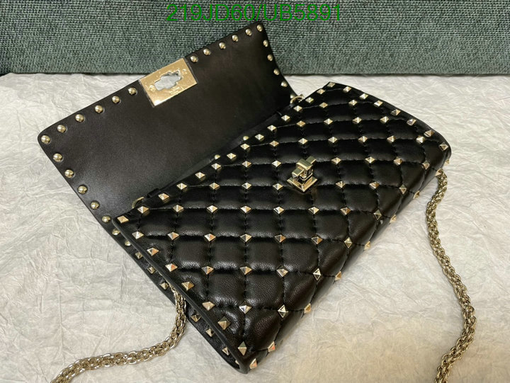 Valentino-Bag-Mirror Quality Code: UB5891 $: 219USD