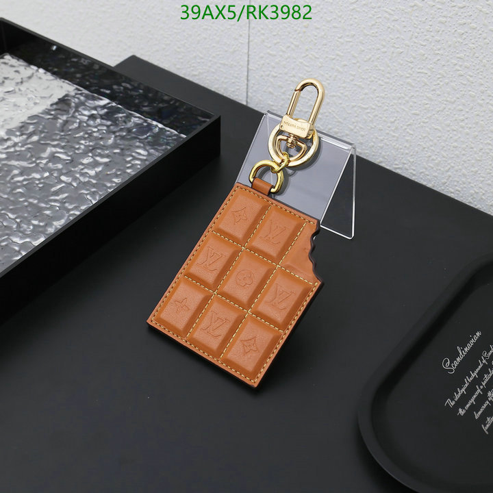 LV-Key pendant Code: RK3982 $: 39USD