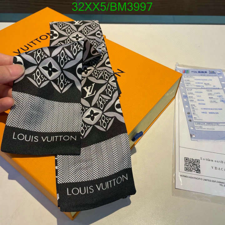 LV-Scarf Code: BM3997 $: 32USD