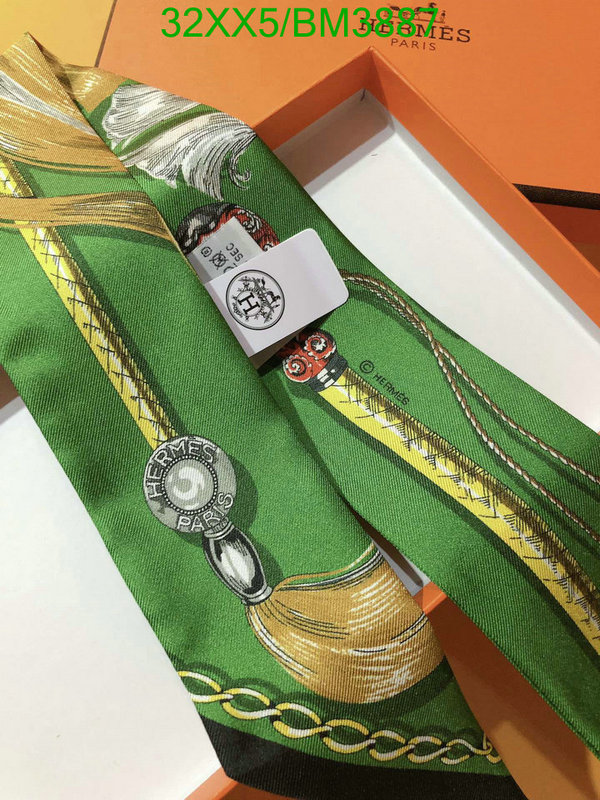 Hermes-Scarf Code: BM3887 $: 32USD