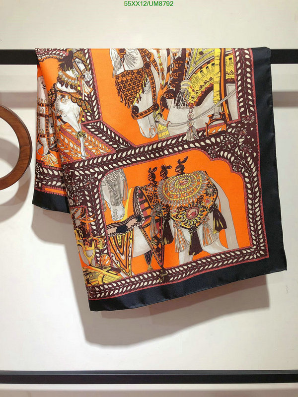 Hermes-Scarf Code: UM8792 $: 55USD