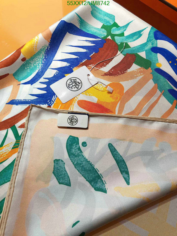 Hermes-Scarf Code: UM8742 $: 55USD