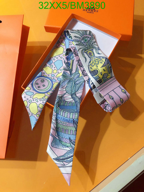 Hermes-Scarf Code: BM3890 $: 32USD