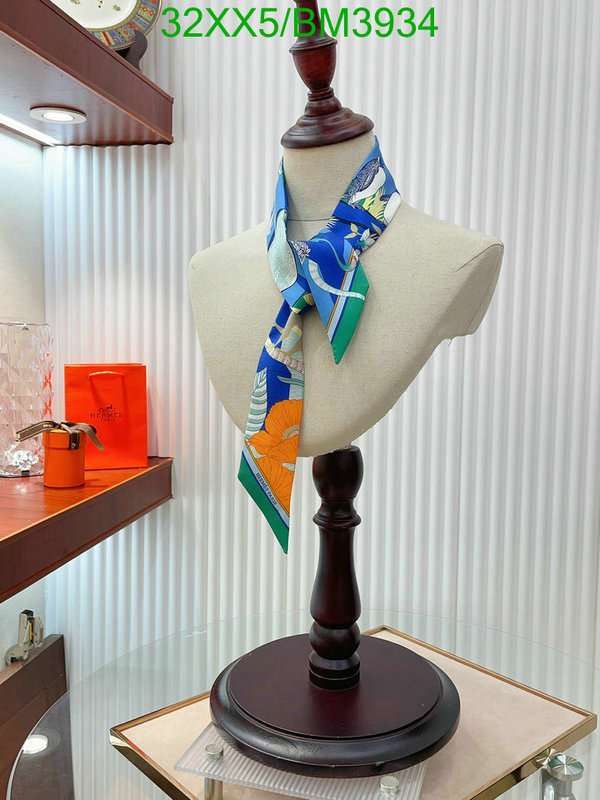 Hermes-Scarf Code: BM3934 $: 32USD