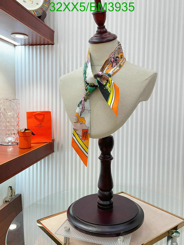 Hermes-Scarf Code: BM3935 $: 32USD