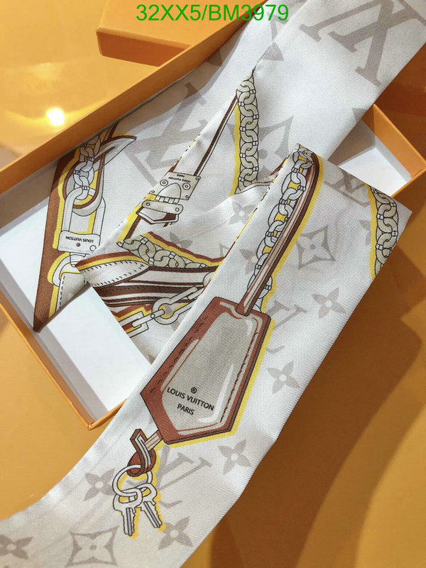 LV-Scarf Code: BM3979 $: 32USD