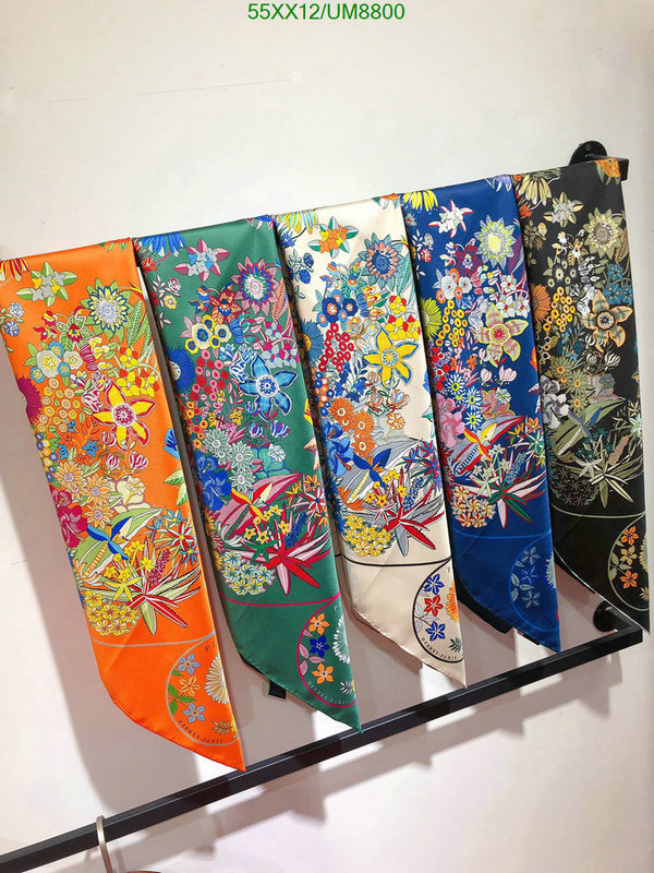 Hermes-Scarf Code: UM8800 $: 55USD