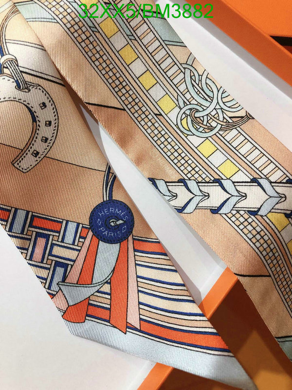 Hermes-Scarf Code: BM3882 $: 32USD