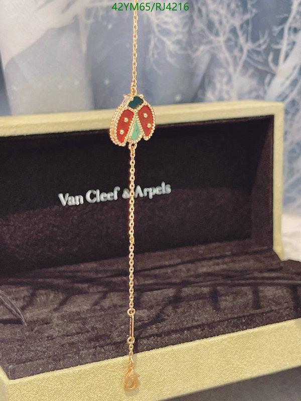 Van Cleef & Arpels-Jewelry Code: RJ4216 $: 42USD