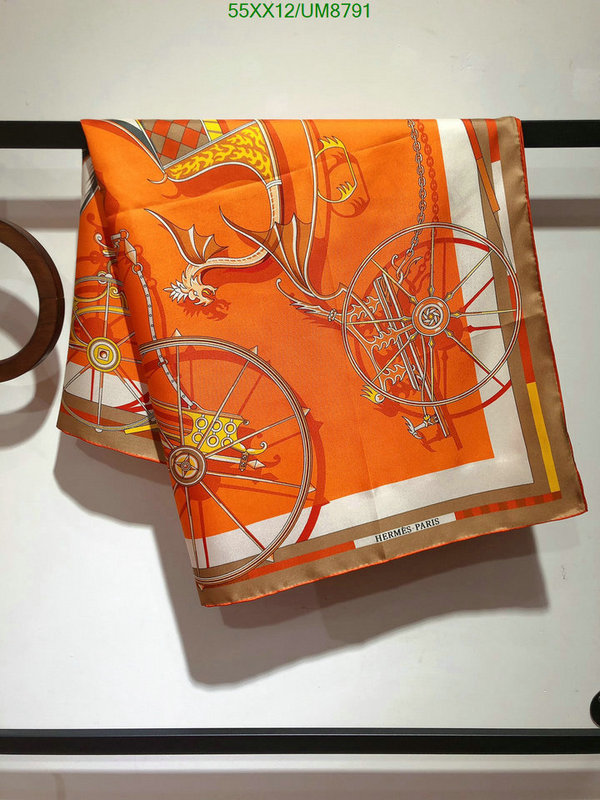 Hermes-Scarf Code: UM8791 $: 55USD