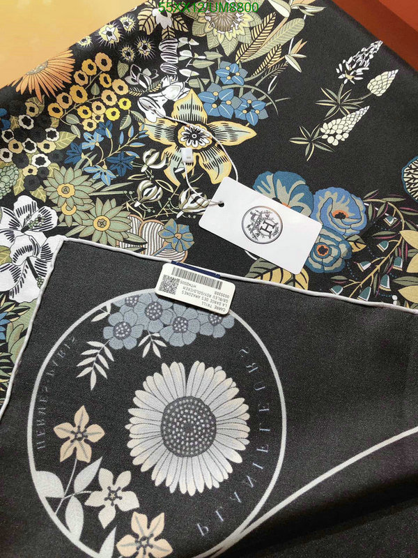 Hermes-Scarf Code: UM8800 $: 55USD