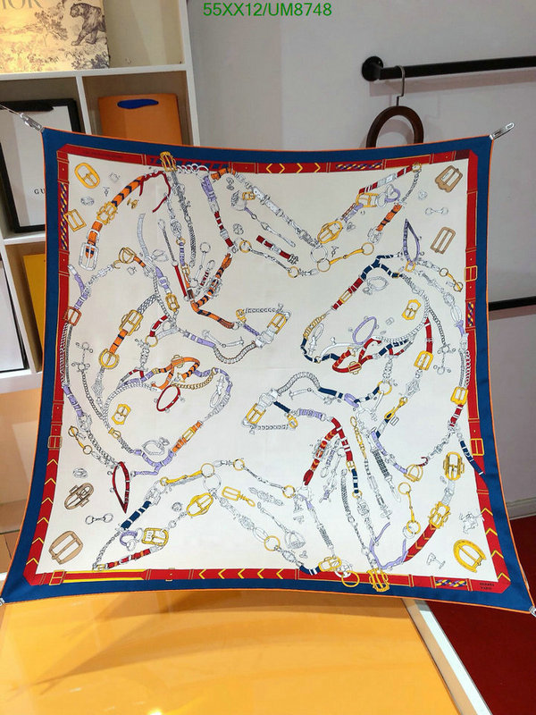 Hermes-Scarf Code: UM8748 $: 55USD