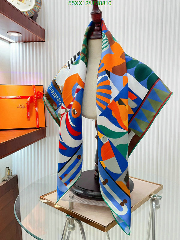 Hermes-Scarf Code: UM8810 $: 55USD