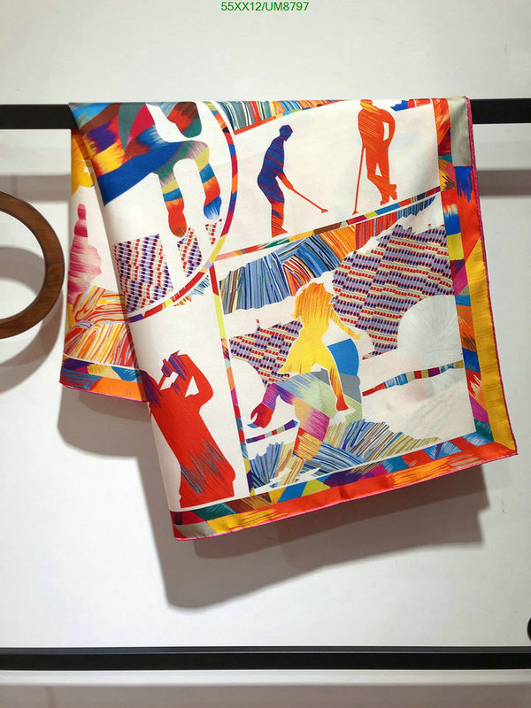 Hermes-Scarf Code: UM8797 $: 55USD