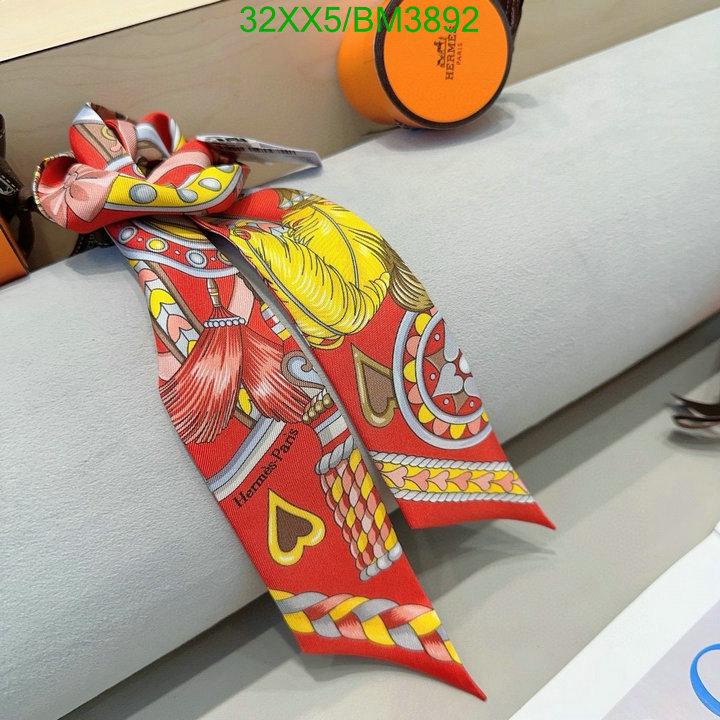 Hermes-Scarf Code: BM3892 $: 32USD