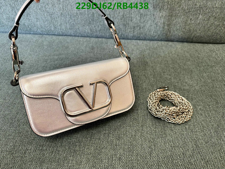 Valentino-Bag-Mirror Quality Code: RB4438 $: 229USD