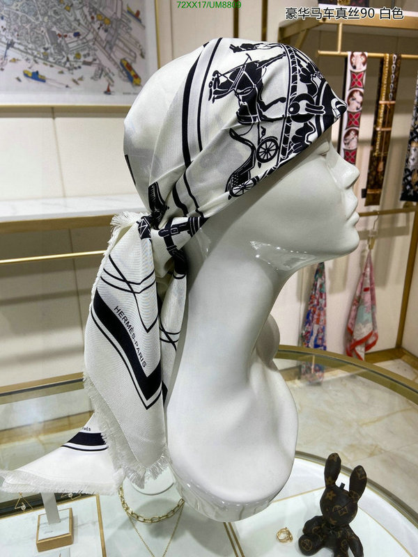 Hermes-Scarf Code: UM8809 $: 72USD