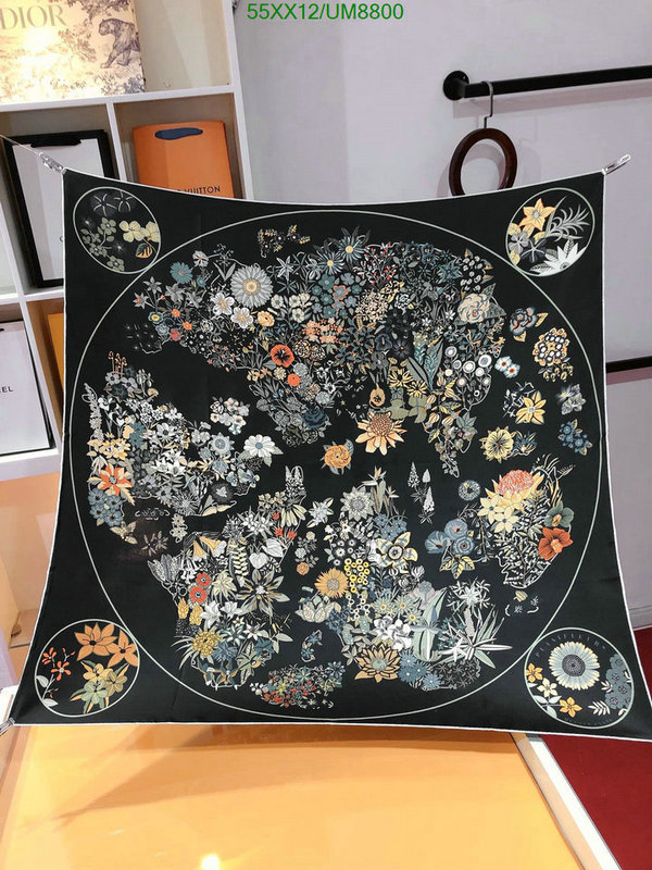 Hermes-Scarf Code: UM8800 $: 55USD