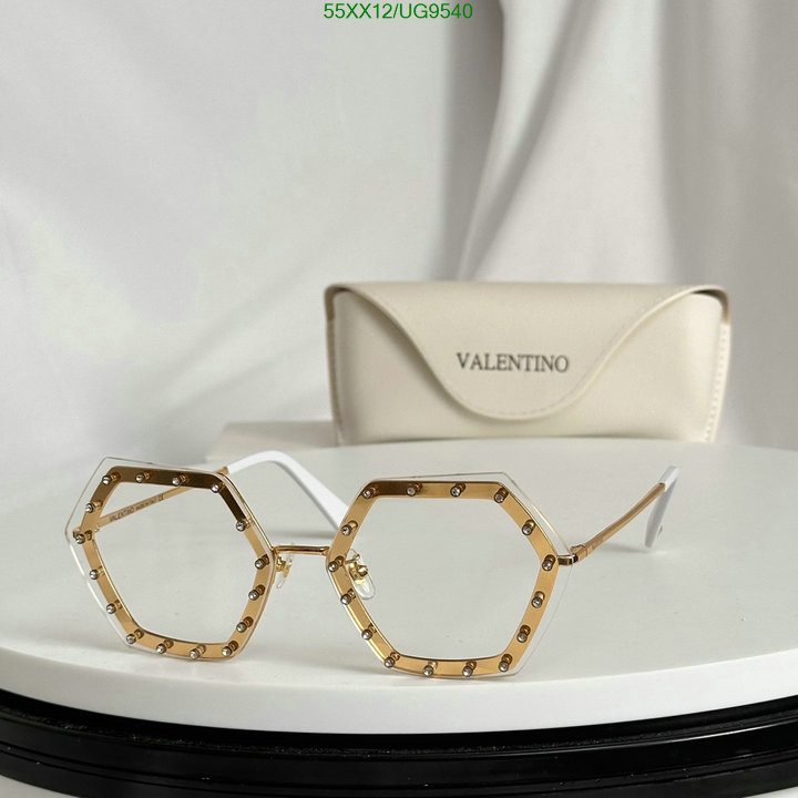 Valentino-Glasses Code: UG9540 $: 55USD