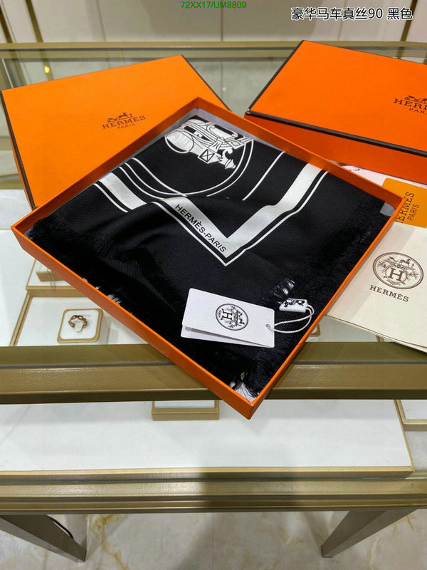 Hermes-Scarf Code: UM8809 $: 72USD