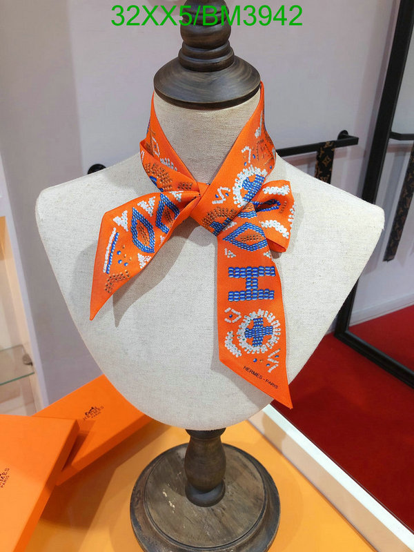 Hermes-Scarf Code: BM3942 $: 32USD