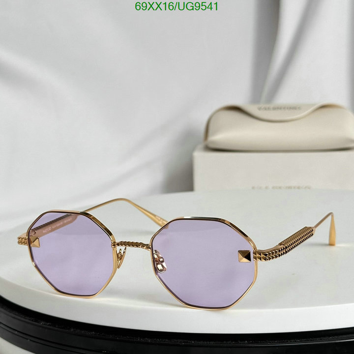Valentino-Glasses Code: UG9541 $: 69USD
