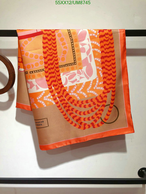 Hermes-Scarf Code: UM8745 $: 55USD